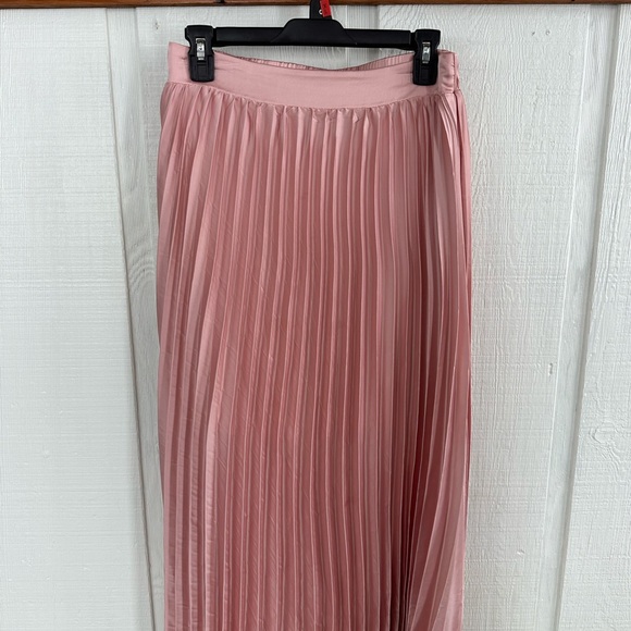 Altar'd State Dresses & Skirts - Altar’d State Elegant Pink Pleated Maxi Skirt Party Work Everyday Coquette